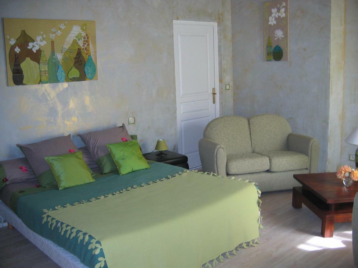 Champagne Et Chambres D'Hotes Pierre Trichet Trois-Puits Luaran gambar