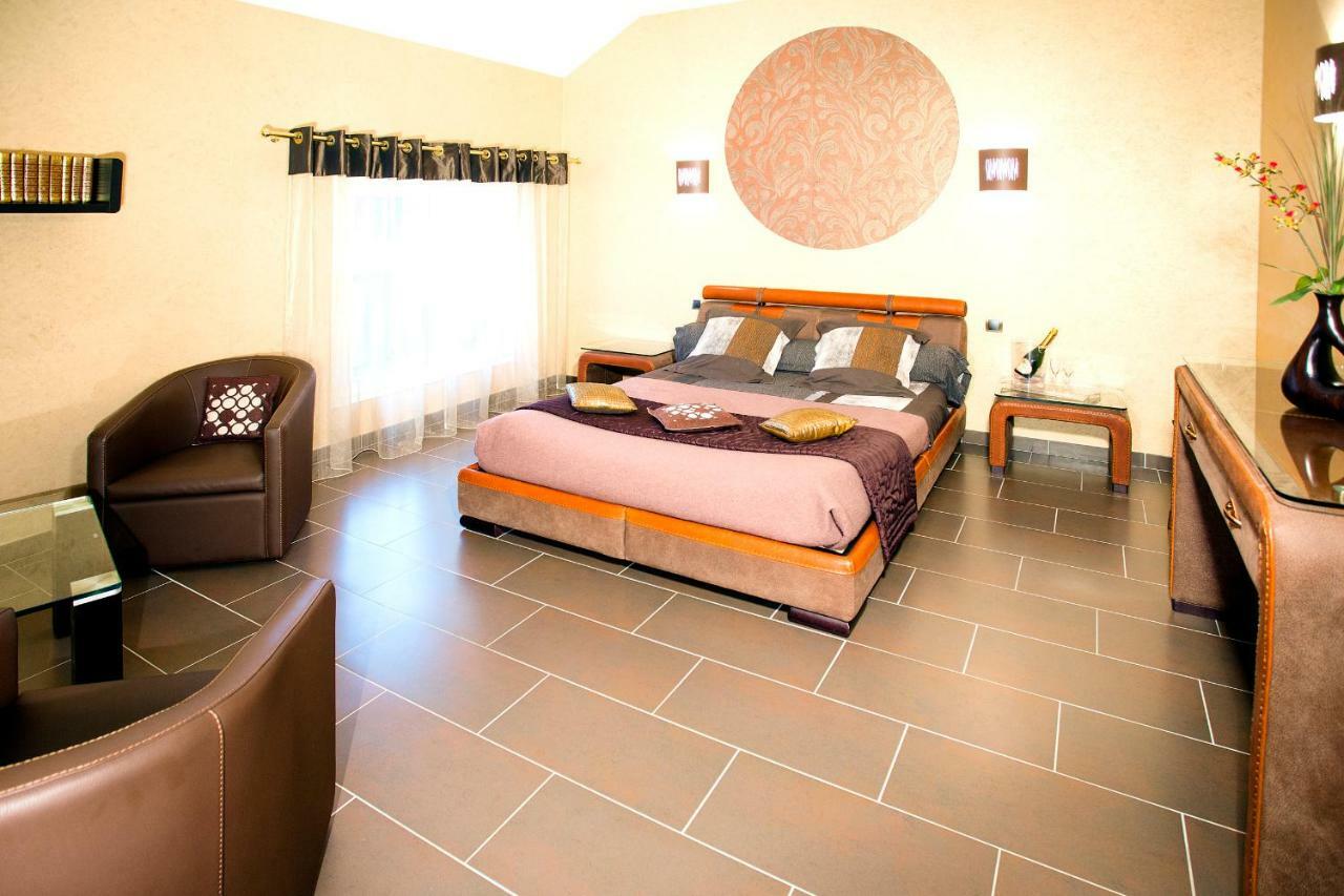 Champagne Et Chambres D'Hotes Pierre Trichet Trois-Puits Luaran gambar