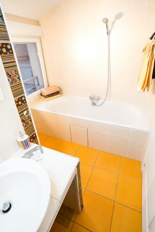 Champagne Et Chambres D'Hotes Pierre Trichet Trois-Puits Luaran gambar